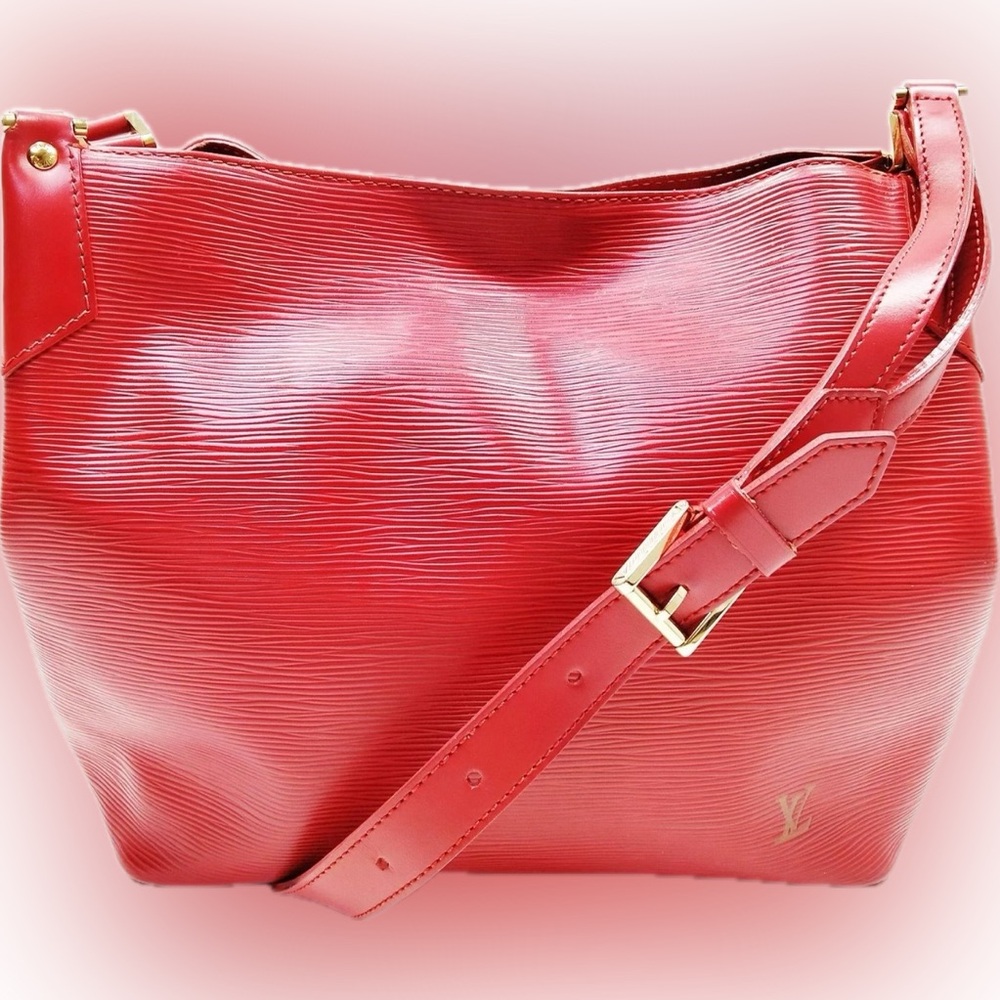 Louis Vuitton Red Epi Mandala Bag MM - Louis Vuitton Shoulder Bag - Picture 3 of 10